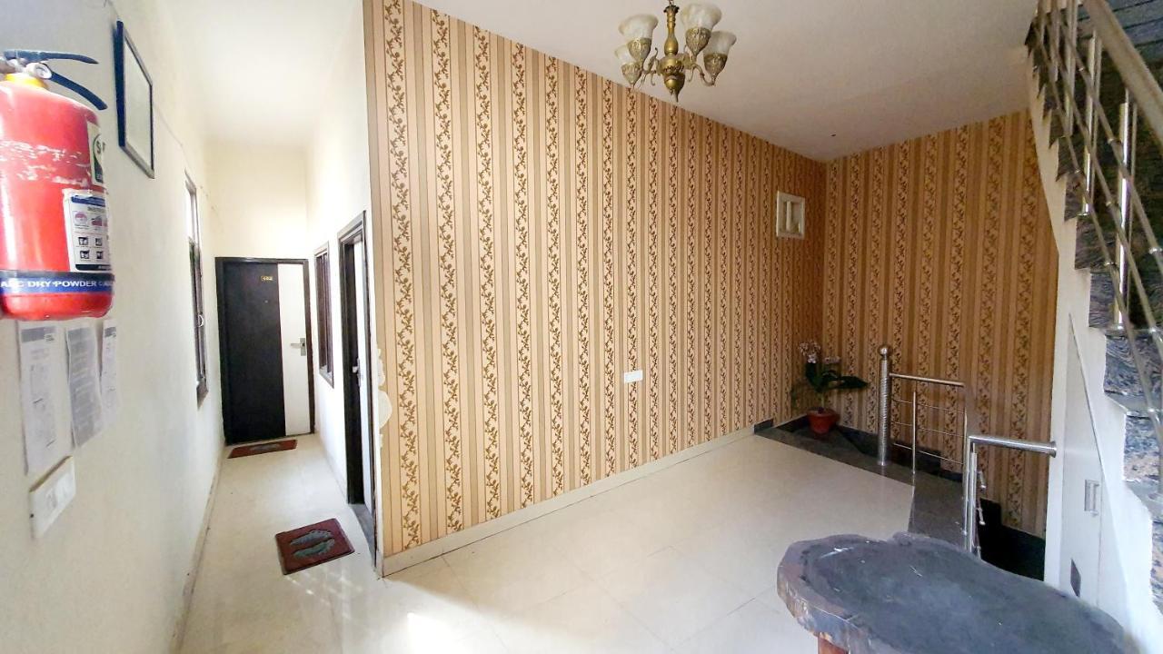 Hotel Amritsar Inn Zewnętrze zdjęcie